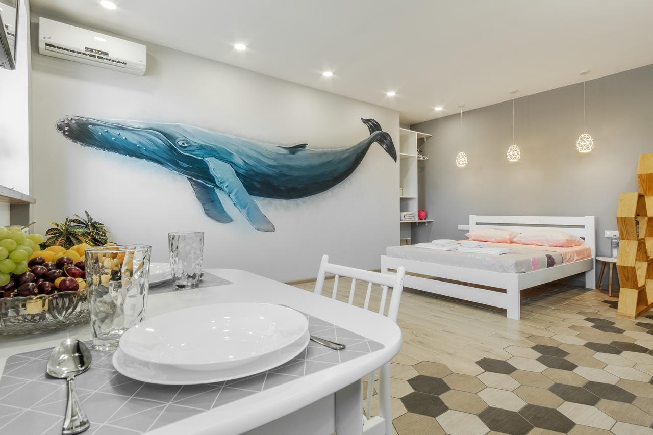Vip Apartment Blue Whale 敖德萨 外观 照片